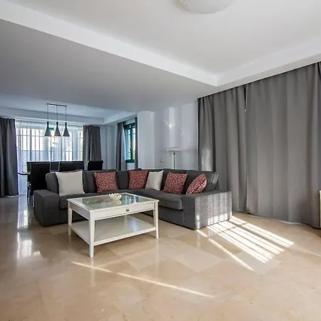 Modern With Parking And Private Pool Villa Torremolinos