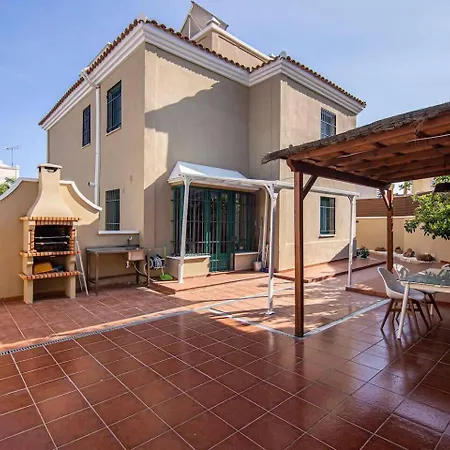 Modern With Parking And Private Pool Villa