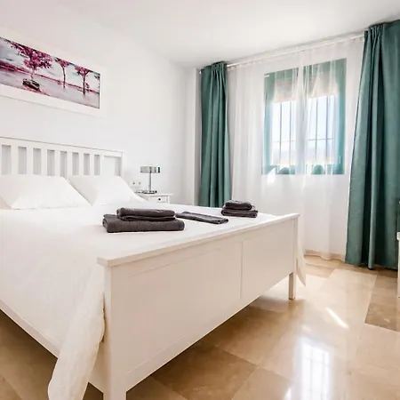 Vila En Playamar - Piscina, Barbacoa Y Parking