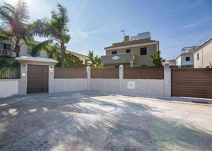 Modern With Parking And Private Pool * Torremolinos