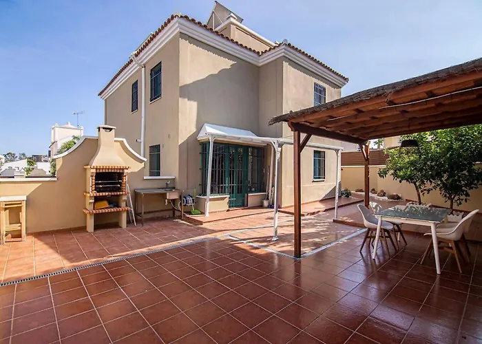 Modern With Parking And Private Pool Villa