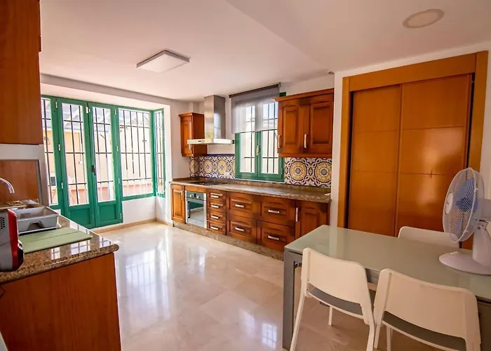 Modern With Parking And Private Pool Villa