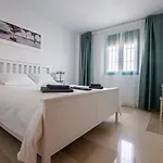 Modern With Parking And Private Pool