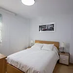 Modern With Parking And Private Pool Βίλα